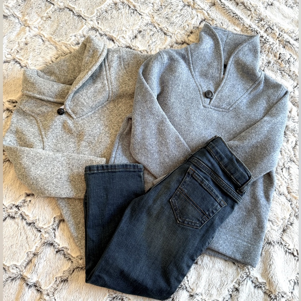 2 Sweaters and a pair of jeans. All size 5 and in great condition